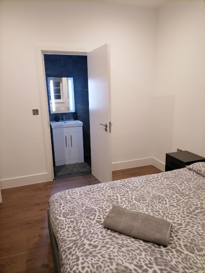 Stunning Rooms By Nine Elms Station Londres Extérieur photo